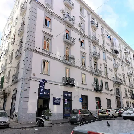 Oda ve Kahvaltı Emme