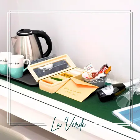 Emme Oda ve Kahvaltı Napoli