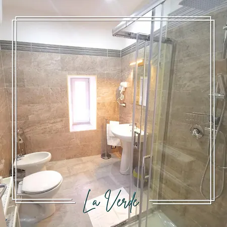 Oda ve Kahvaltı Emme